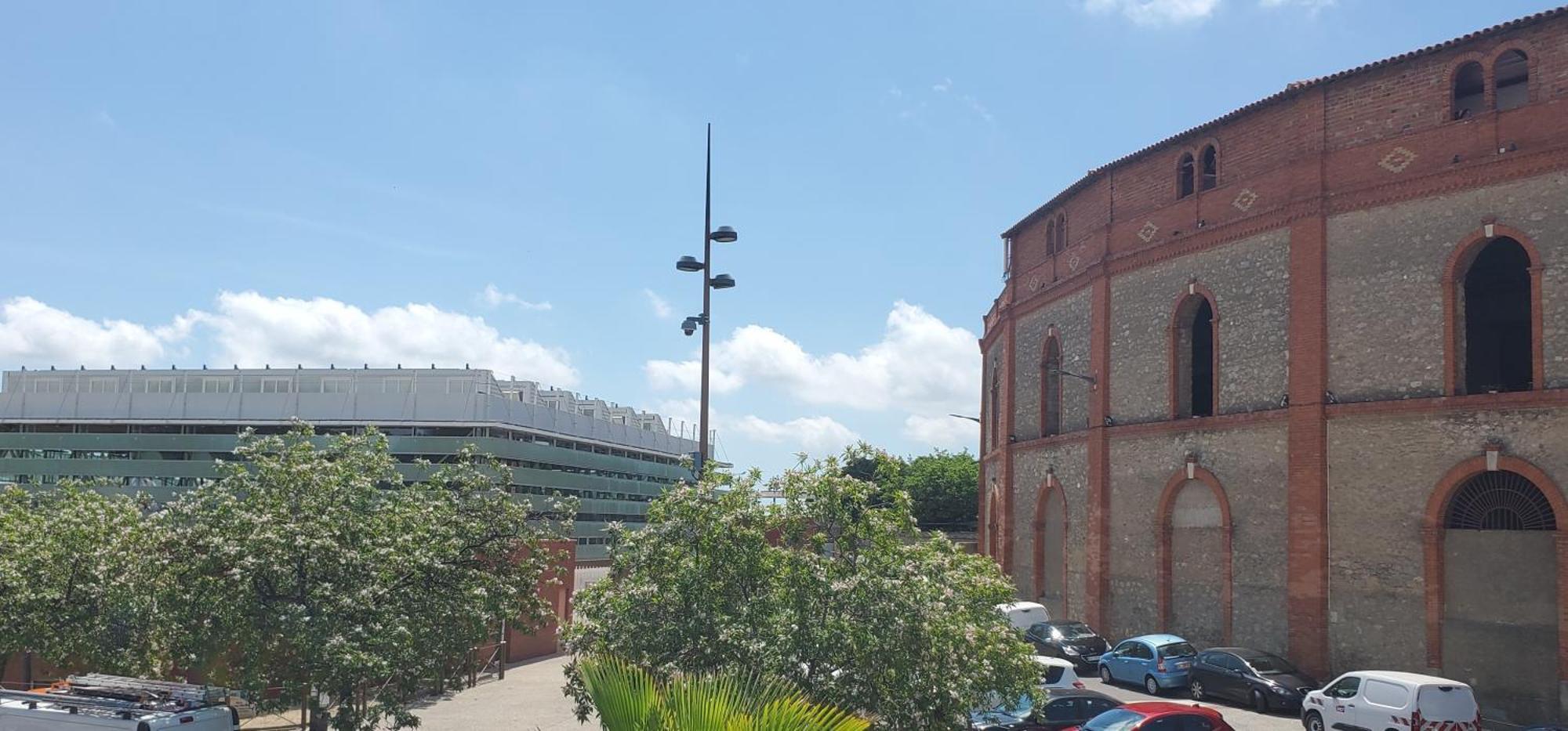 Les Arenes Wi-fi Climatisation Jardin Netflix 10 Mn Coeur De